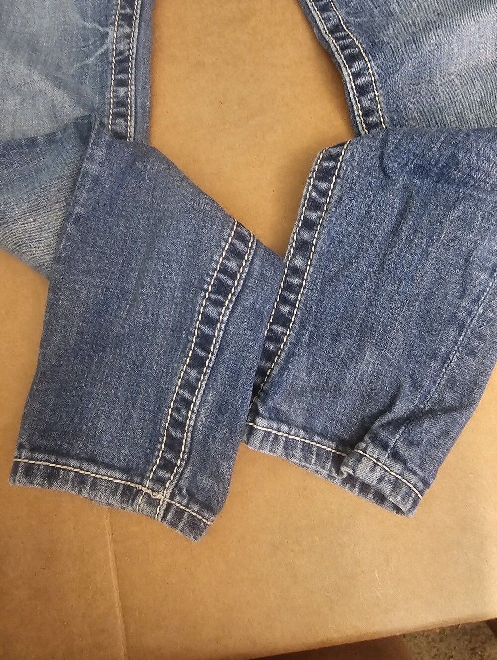 Miss Me Skinny Jeans Size 25x32 - Picture 4 of 8